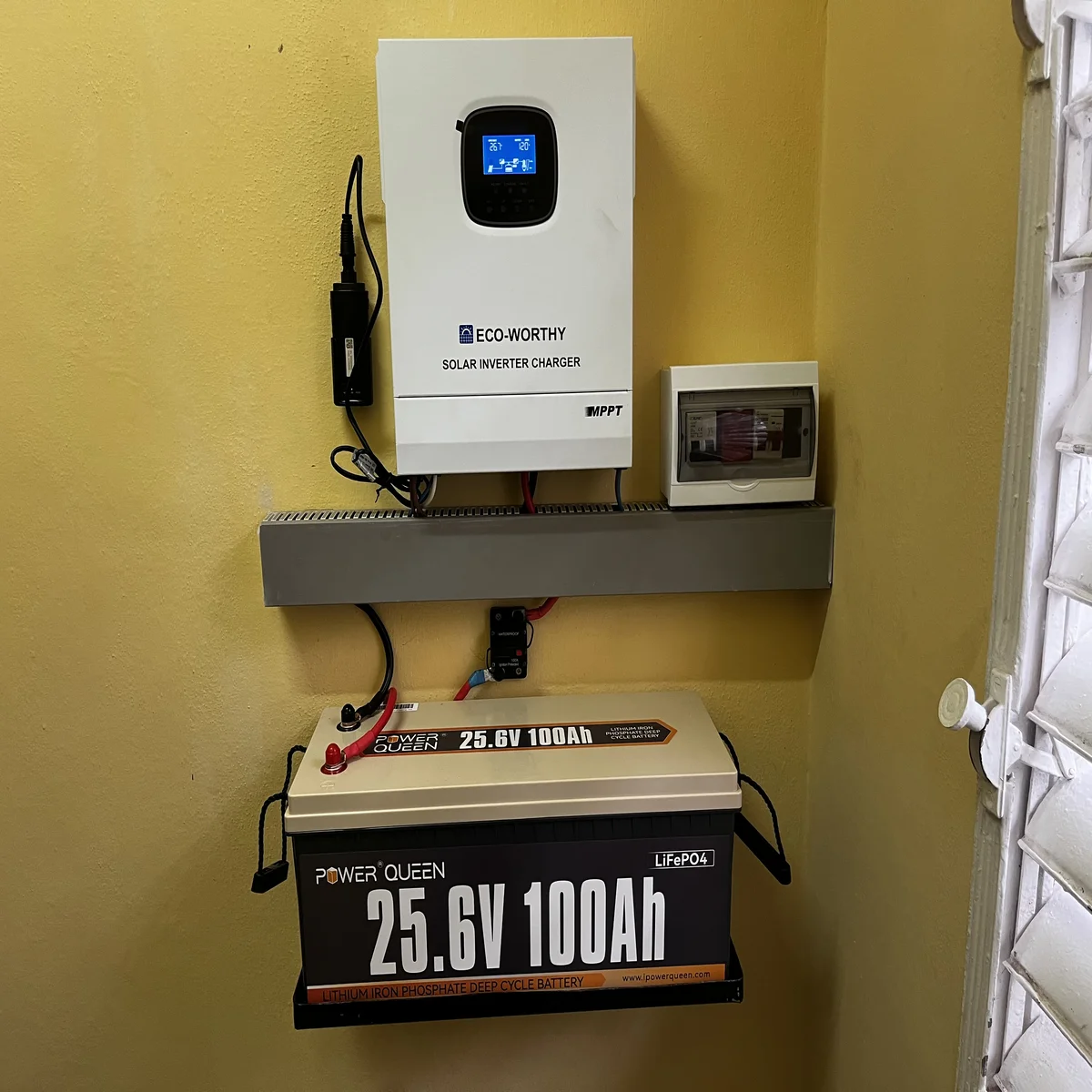 Instalación de kit solar RocaSolar